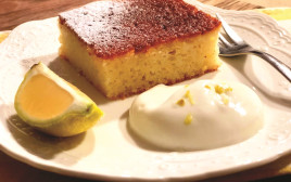 עוגת לימון ויוגורט (צילום: פסקל פרץ-רובין)