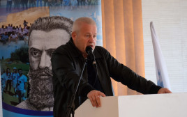 ישראל זיו  (צילום: אריאלה לבנה )
