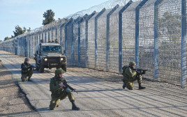 כוח צה"ל בגבול סוריה (צילום: מיכאל גלעדי, פלאש 90)