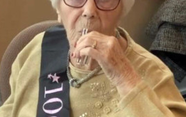 לילי בולן בת ה-102 (צילום: צילום מסך טיקטוק)