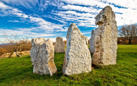 אבנים חצובות מלפני 1,500 שנים נמצאו בסקוטלנד (צילום: אינג'אימג')