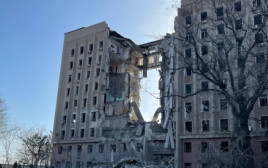 בניין העירייה של מיקולאייב אחרי שהופצץ (צילום: Vitaly Kim)
