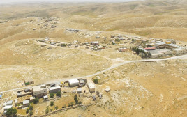בנייה פלסטינית בלתי חוקית בשטחי אש של צה"ל בהר חברון (צילום: תנועת רגבים)