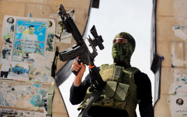 פעיל טרור בג'נין (צילום: REUTERS/Raneen Sawafta)