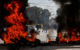 עימותים בג'נין (צילום: REUTERS/Mohamad Torokman)