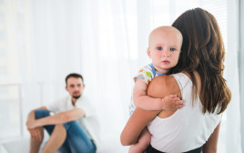 השופטת קיבלה את בקשת האב להרחיב את זמני השהות של הבן אצלו (צילום: envato)