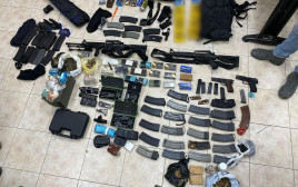 הנשק שנתפס בצפון הארץ (צילום: דוברות המשטרה)