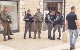 כוחות מג"ב בירושלים (צילום: אלון חכמון)