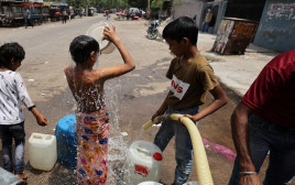 עומס חום קיצוני בהודו (צילום: REUTERS/Anushree Fadnavis)