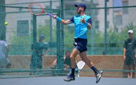 הטניסאי הישראלי עידן לשם (צילום: אתר רשמי, אלכס גולדנשטיין, איגוד הטניס)