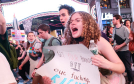 מחאה נגד ביטול הזכות להפלות בארה"ב (צילום: רויטרס)