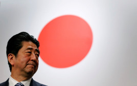 ראש ממשלת יפן לשעבר, שינזו אבה (צילום: רויטרס)