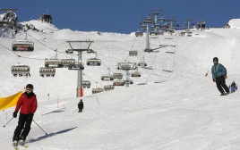 אתר סקי באלפים השוויצרים (צילום: REUTERS)