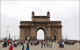 שער הכניסה להודו במומבאיי (צילום: רויטרס)