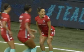 הכדורגלנית לואו לבונטה (צילום: צילום מסך, מתוך טוויטר)