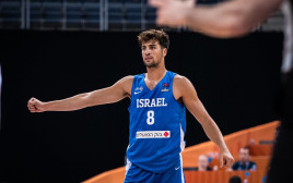 שחקן נבחרת ישראל דני אבדיה (צילום: אתר רשמי, FIBA)
