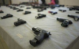 כלי הנשק שתפסה המשטרה (צילום: דוברות המשטרה)