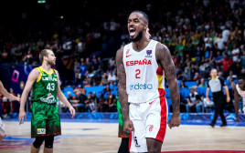 שחקן נבחרת ספרד לורנזו בראון (צילום: אתר רשמי, FIBA)