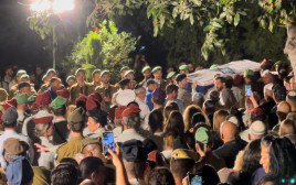 הלוויתו של רס"ן בר פלח (צילום: יואב איתיאל, וואלה!)