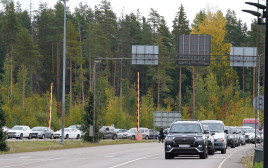 מעבר גבול רוסיה-פינלנד (צילום: REUTERS/Janis Laizans)