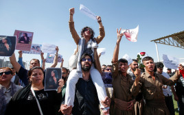 המהומות באיראן בעקבות הריגת הצעירה (צילום: REUTERS/Azad Lashkari)