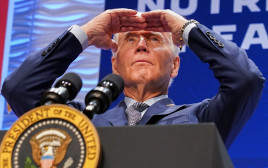 מבוכה לנשיא האמריקאי (צילום: REUTERS/Kevin Lamarque)