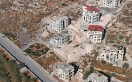 בנייה פלסטינית בלתי חוקית בשטחי C (צילום: תנועת רגבים)