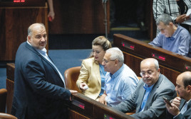 יו"ר רע"מ ח"כ מנסור עבאס בכנסת (צילום: יונתן זינדל, פלאש 90)