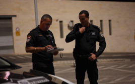 שוטרים בירושלים, ארכיון. למקום ולמצולמים אין קשר לנאמר בכתבה (צילום: דוברות המשטרה)