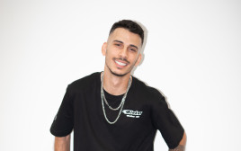 אבי אבורומי (צילום: עמית נעים)