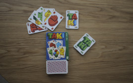 טאקי, משחק קלפים (צילום: דורון רותם)