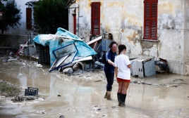 הצפות באיטליה (צילום: REUTERS/Yara Nardi )
