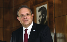 יעקב חגואל (צילום: ראובן קסטרו)