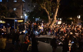 הפגנה  נגד הממשלה בתל אביב (צילום: תומר נויברג, פלאש 90)