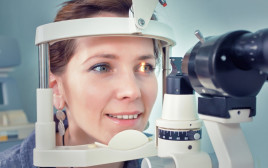 הסרת משקפיים בלייזר: טכנולוגיה מתקדמת לתיקון הראייה (צילום: RF123)