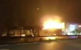 פיצוץ במחסן נשק באיראן (צילום: רשתות ערביות)