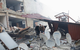 ההרס לאחר רעידת האדמה בטורקיה (צילום: REUTERS/Umit Bektas)