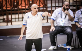 מאמן נבחרת הקדטים של ישראל נדב זילברשטיין (צילום: אתר רשמי, אתר פיב"א)