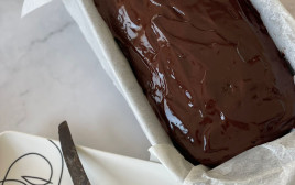 עוגת שוקלד פרווה מעולה (צילום: לירון ספיר)