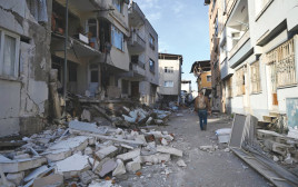 רעידת אדמה (צילום: OZAN KOSE/AFP via Getty Images)