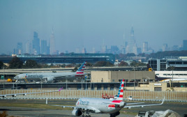נמל התעופה JFK בניו יורק (צילום: REUTERS/Eduardo Munoz)