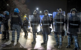 שוטרים איטליה (צילום: GettyImages)