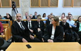 נציגי הפרקליטות בהכרעת הדין של רומן זדורוב (צילום: ראובן קסטרו, וואלה!)