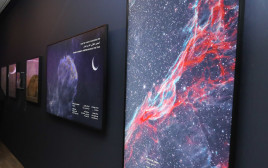 תערוכת צלמי האסטרונומיה (צילום: ענת חרמוני)