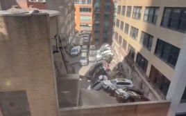 חניון הרכבים שקרס במנהטן (צילום: רשתות חברתיות)