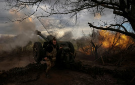 צבא אוקראינה בסמוך לעיר באחמוט (צילום: רויטרס)