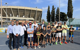 מיקי זוהר מרכזי הטניס והחינוך בישראל (צילום: אתר רשמי, קרן שמש)