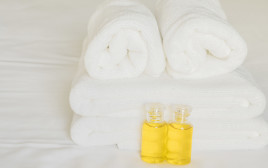 שמפו בחדר במלון, אילוסטרציה (צילום: אינגאימג')