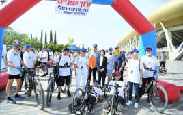מרוץ האופניים לזכר ג'ינו ברטלי, חסיד אומות העולם (צילום: ראובן כהן, דוברות עיריית חיפה)