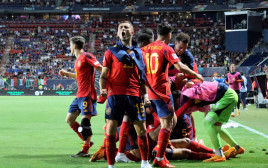 שחקן נבחרת ספרד ירמי פינו (צילום: רויטרס)